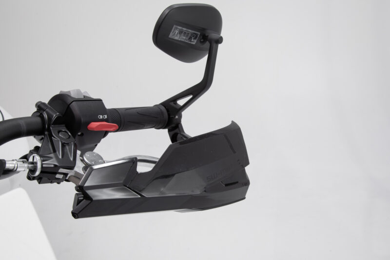 Kit de fixation pour protège-mains KOBRA Noir. Triumph Speed Triple S / RS (18-).