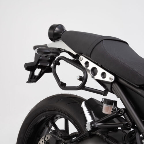 Support latéral droit SLC Yamaha XSR 900 (15-21).