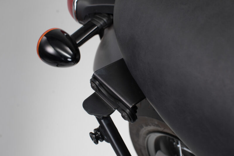 Adaptateur pour support SLC/V-LOC droit Triumph Bonneville T100/T120 (15-).