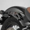 Support latéral SLH droit LH1 Harley-Davids. Street Bob/Slim/Standard. Pour LH1.