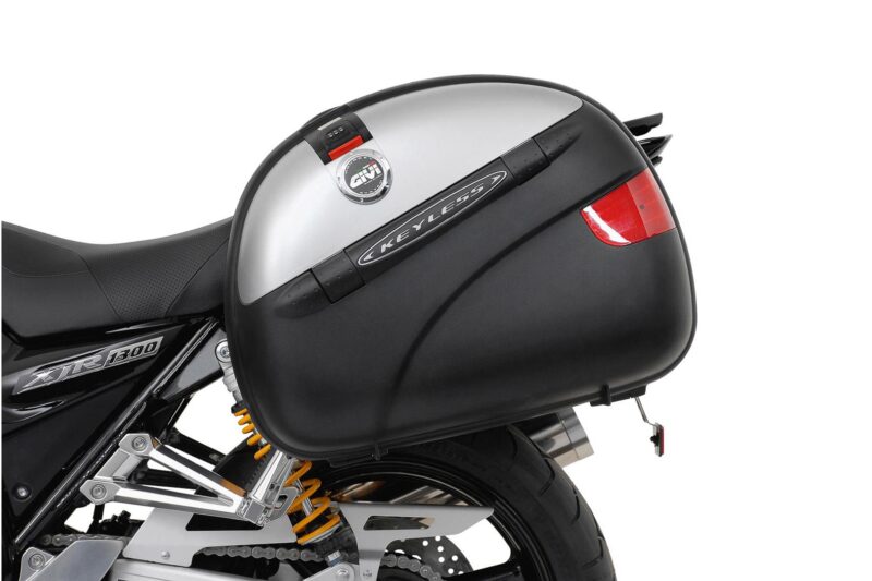 Supports valises EVO Noir. Yamaha XJR 1200 (95-99) XJR 1300 (98-14).