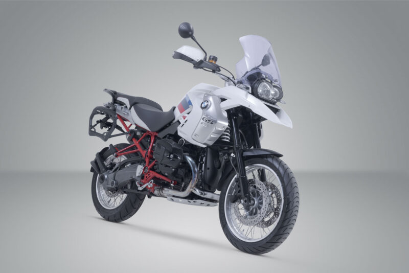 Support latéral PRO Noir. BMW R1200GS (04-12) / Adv (06-13).