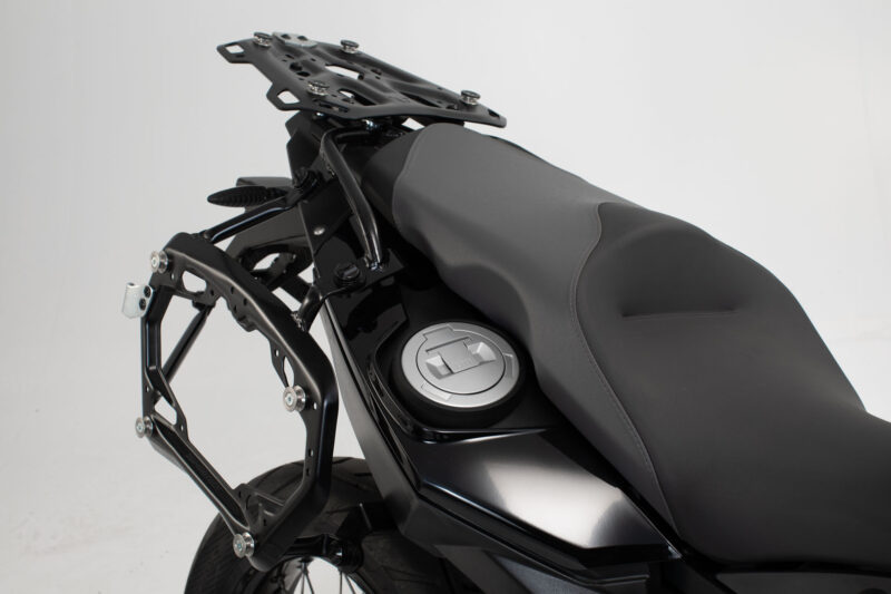 Support latéral PRO Noir. BMW F 800 / 700 / 650 GS (07-18).