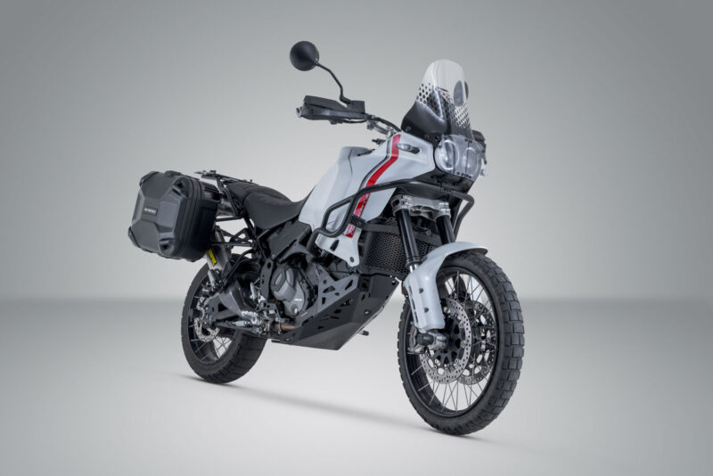 Système de valises rigides DUSC Noir. 41/33 L. Ducati DesertX (22-) / Rally (23-).