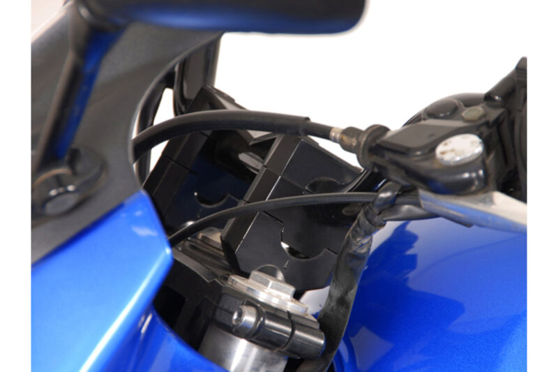 Réhausseur de guidon Ø 22 mm. h=20 mm. Noir. Kawasaki Z 1000 / Z 750.