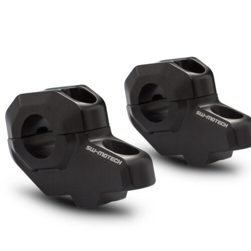 Réhausseur de guidon avec déport Ø 22 mm H=30 mm. Recul de 21 mm..