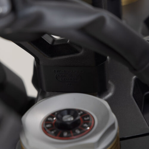 Réhausseur de guidon H=20 mm. Argent. BMW R 12 G/S (25-).