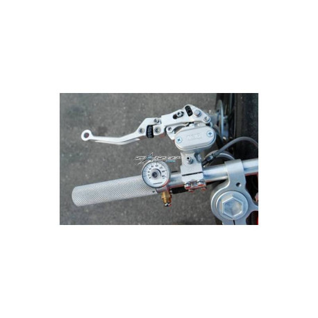MAITRE CYL D EMBRAYAGE 17.5MM ISR LEVIER REGLABLE RESERVOIR INTEGRE