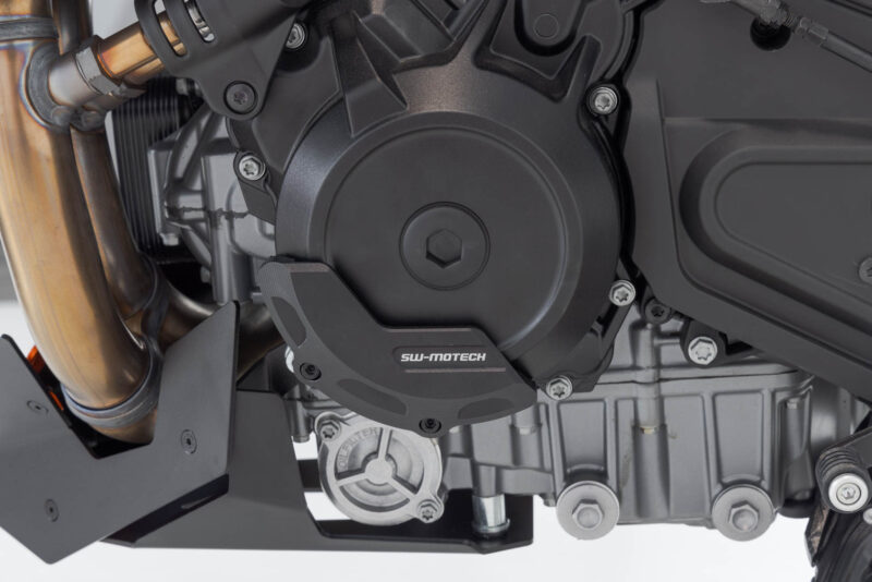 Protection de couvercle de carter moteur Noir. KTM 990 Duke (23-).