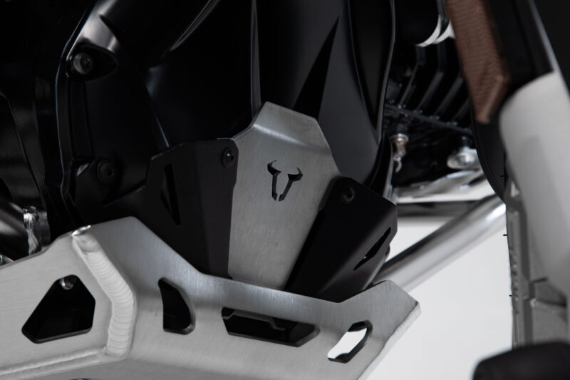 Extension avant de protection de moteur Noir/Gris. BMW R1200 (12-18), R1250 (18-).