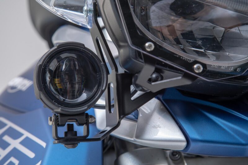 Supports pour feux additionnels Noir. Triumph Tiger 800 modèles (10-).