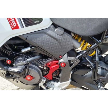 PROTECTION DE CADRE INFERIEUR CARBONE MAT CNC RACING Ducati DesertX