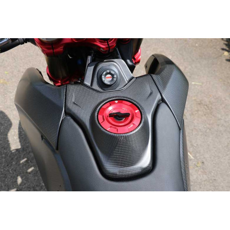 protection-reservoir-carbone-mat-cnc-racing-ducati-hypermotard-698-mono PROTECTION RESERVOIR CARBONE MAT CNC RACING Ducati Hypermotard 698 Mono