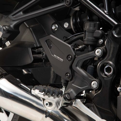 Protège-talon Noir. Kawasaki Z900RS/ Cafe / SE (17-).