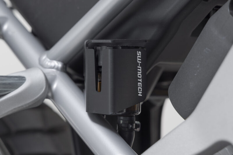 Protection de réservoir de liquide de frein Noir. Modèles Triumph Tiger 1200 (22-).