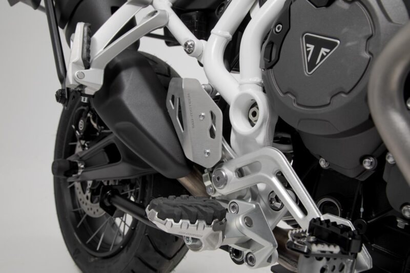 Protège-talon droit. Triumph Tiger 900/GT/Rally/Pro (19-23).