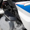 Kit de patins de cadre Noir. BMW G 310 R (16-20).