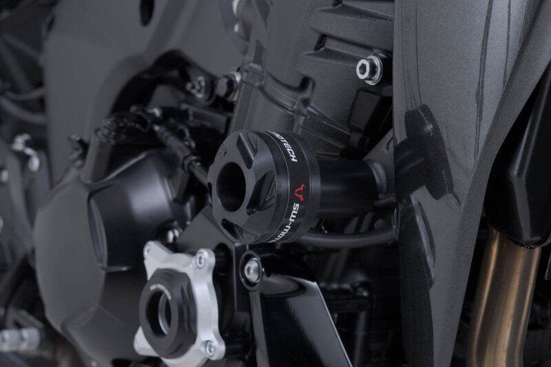 Kit de patins de cadre Noir. Modèles Kawasaki Z900 (16-), Z1100 (25-).