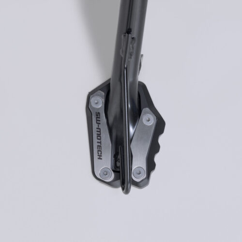 Extension de pied de béquille latérale Noir/argent. Suzuki GSX-S10000GX (23-).