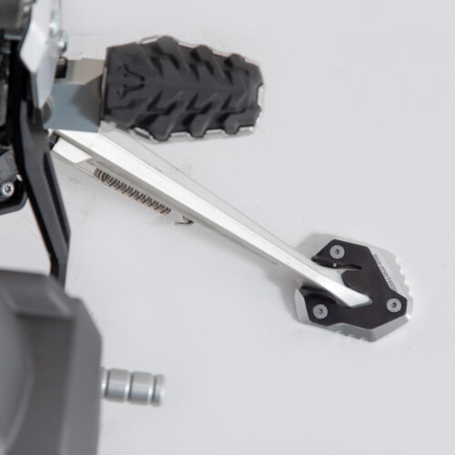 Extension de pied de béquille latérale Noir/Gris. Modéles Triumph Tiger 800 XC/XR (17-).