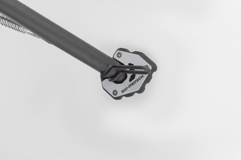 Extension de pied de béquille latérale Noir/Gris. Triumph Trident 660 (24-).