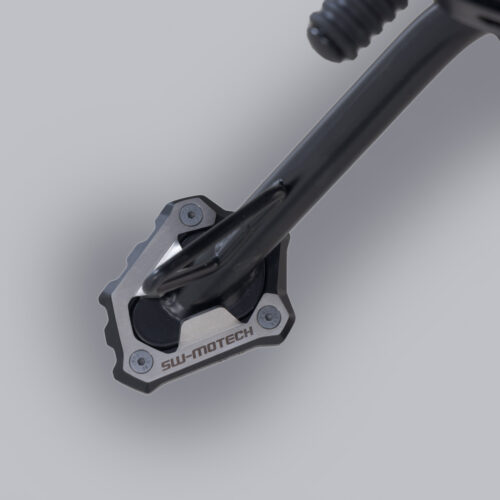 Extension de pied de béquille latérale Noir/Gris. Triumph Scrambler 1200 X (23-).