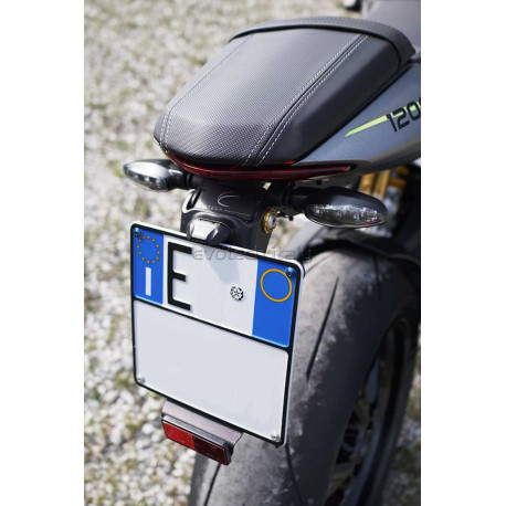 Support de plaque triumph speed triple 1200 rs