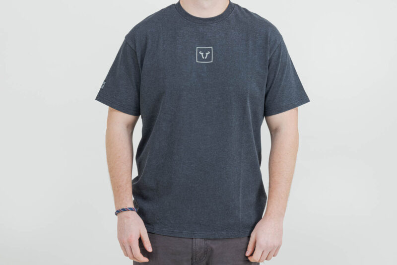 T-shirt unisexe  Riders Line Gris foncé. Optic Wash. Unisexe. Taille XS.