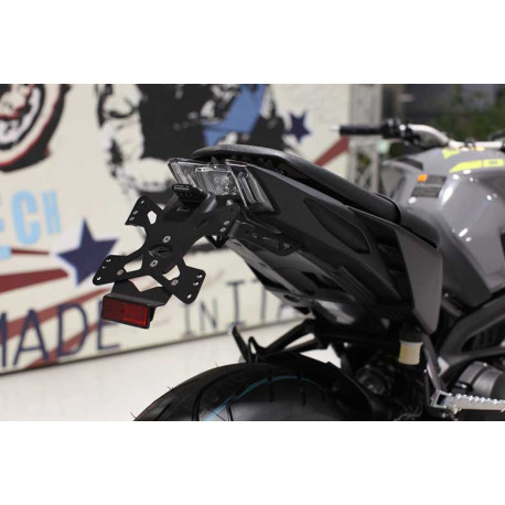 YAMAHA MT09 2017 SUPPORT PLAQUE