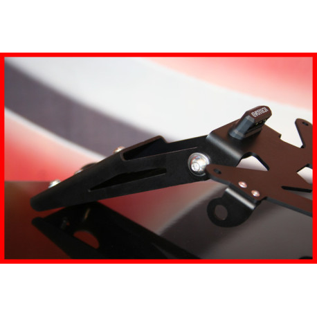 YAMAHA YZF125R SUPPORT DE PLAQUE REGLABLE