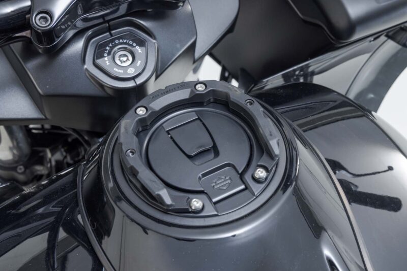 Anneau de réservoir PRO Noir. Harley-Davidson Pan America (21-).