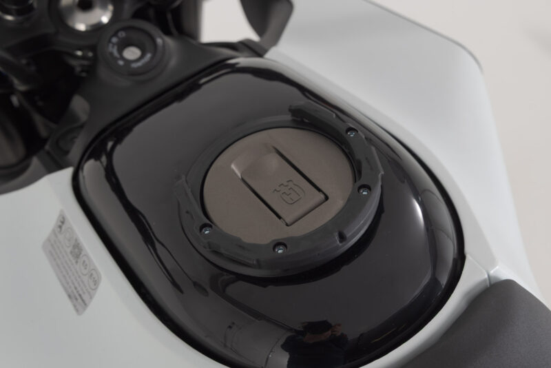 Anneau de réservoir PRO Noir. Modéles Husqvarna / KTM.