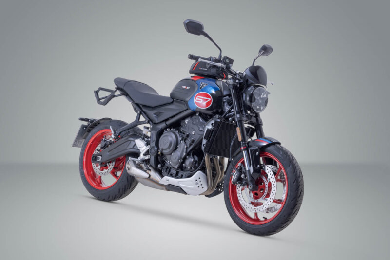 Support latéral gauche V-LOC Triumph Trident 660 (21-25).