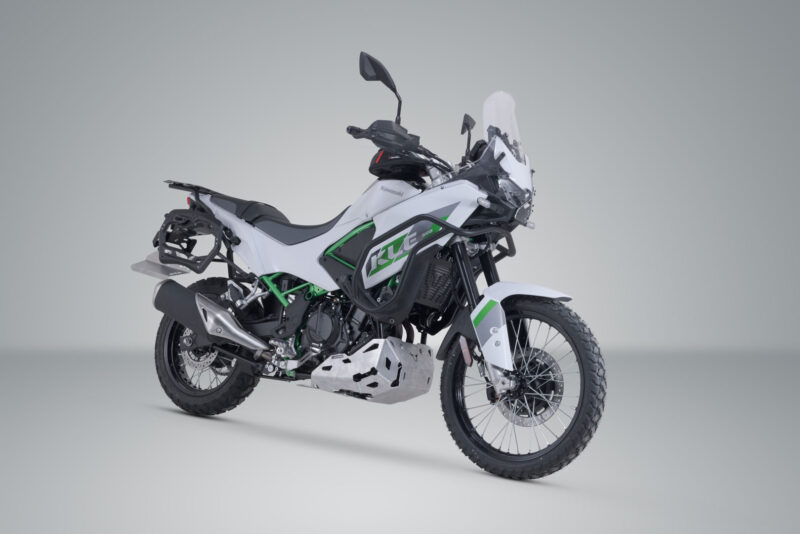 Support latéral PRO Noir. Kawasaki KLE500 / KLE500 SE (26-).