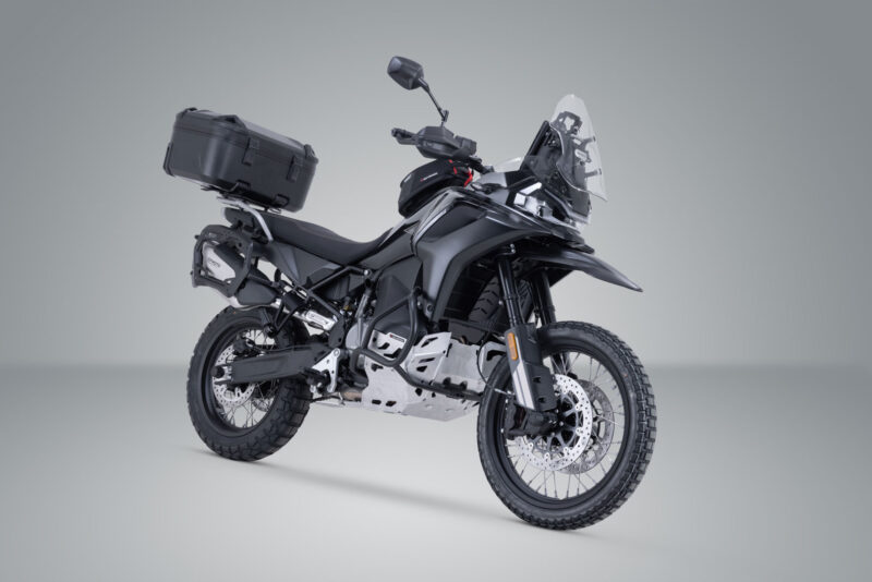 Système de topcase DUSC XL Noir. 55 l. CFMoto 700MT/800MT/800MT Explore.