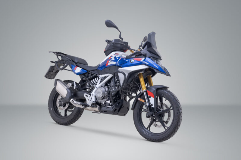 vmc_07_984_11100_2_xl Support latéral gauche V-LOC BMW F 450 GS (25-). Pour porte-bagage BMW.