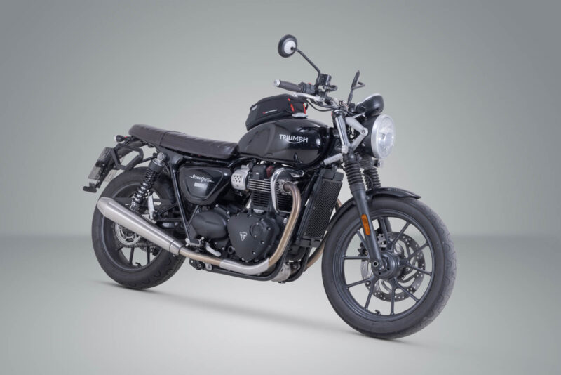 Support latéral droit V-LOC Triumph Street Twin/Scrambler/Cup 900.