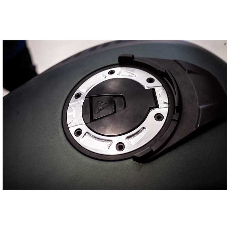 CADRE EXTÉRIEUR EVOTECH BOUCHON DE RÉSERVOIRIGINE DUCATI MULTISTRADA V4 1100