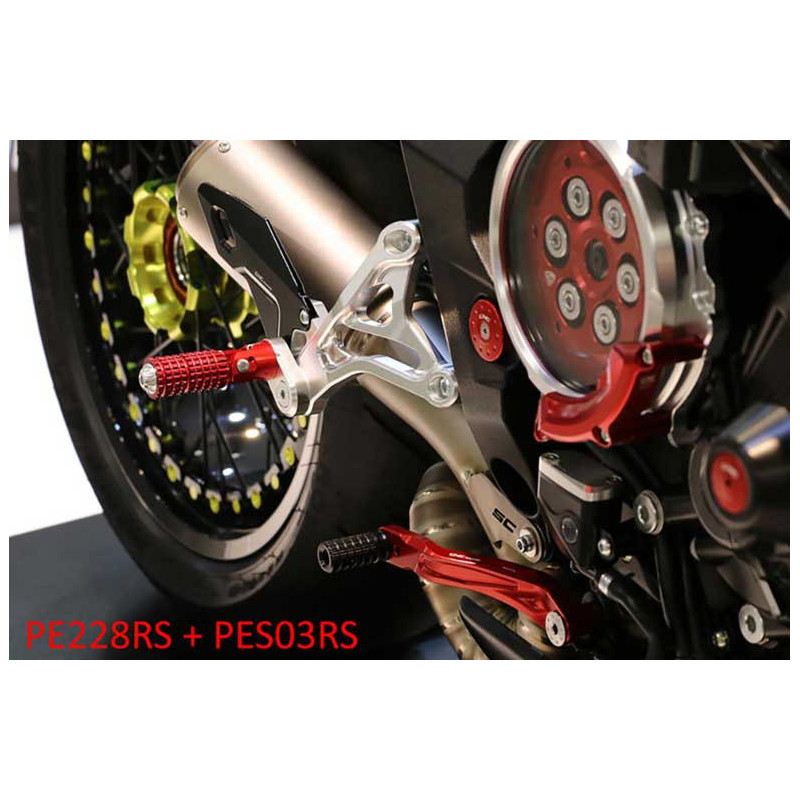 COMMANDES RECULEES REGLABLES MV AGUSTA