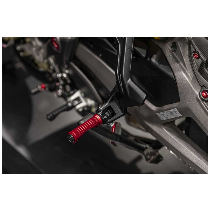 kit-de-repose-pied-passager-ou-conducteur-cnc-racing-ducati-mv-agusta KIT DE REPOSE PIED PASSAGER OU CONDUCTEUR CNC RACING DUCATI / MV AGUSTA