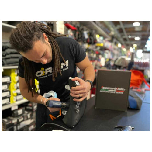 MONTAGE HOUSSE DE SELLE TAPPEZZERIA