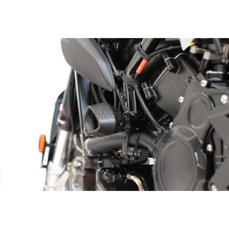 mv-agusta-brutale-800-euro4-kit-defender-evotech-new-design MV AGUSTA BRUTALE 800 EURO4 KIT DEFENDER EVOTECH NEW DESIGN