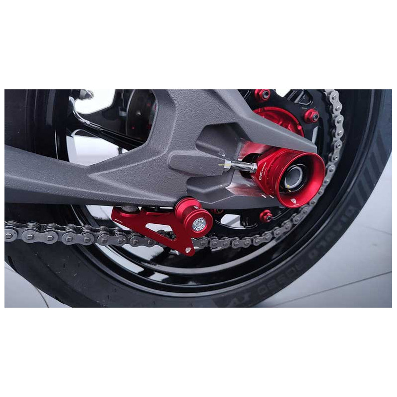PROTECTION AXE DE ROUE ARRIÈRE CNC RACING DUCATI PANIGALE V2 / STREETFIGHTER V2