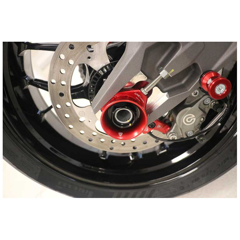 PROTECTION AXE DE ROUE ARRIÈRE CNC RACING DUCATI PANIGALE V2 / STREETFIGHTER V2