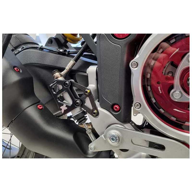 PROTECTION DE MAITRE CYLINDRE DE FREIN ARRIERE CNC RACING DUCATI DESERT X