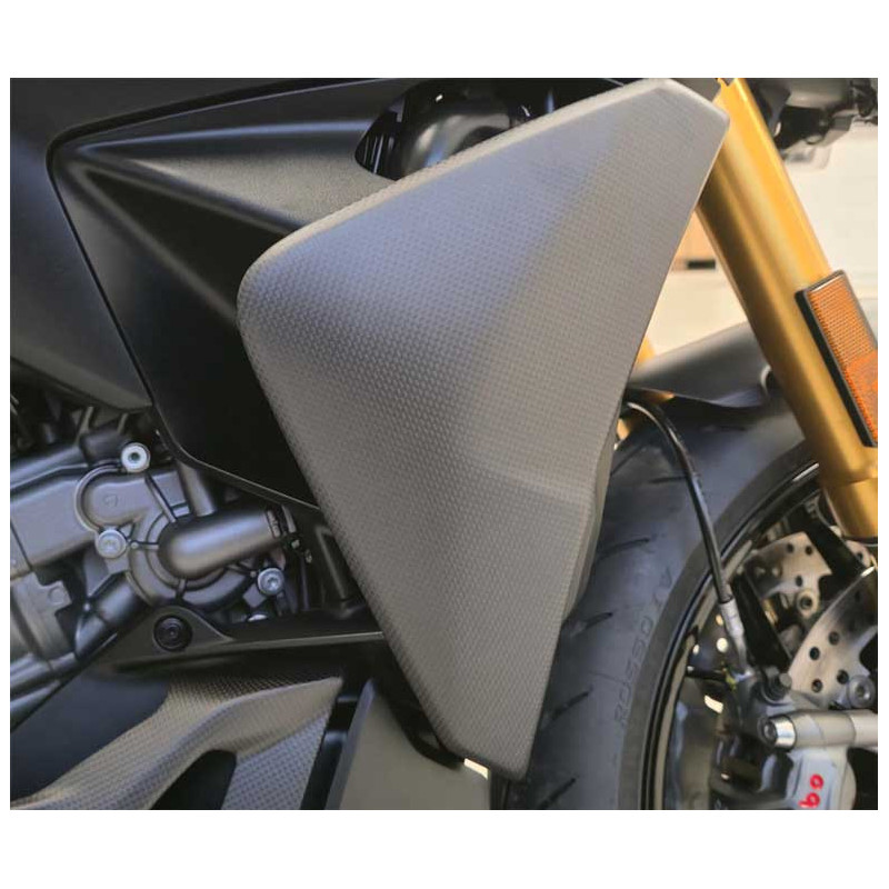 PROTECTIONS RADIATEUR LATERALES CARBONE CNC RACING STREETFIGHTER V2 2025