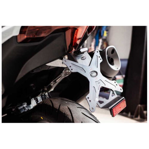 SUPPORT DE PLAQUE COURT YAMAHA T-MAX 560 EVOTECH 2025+