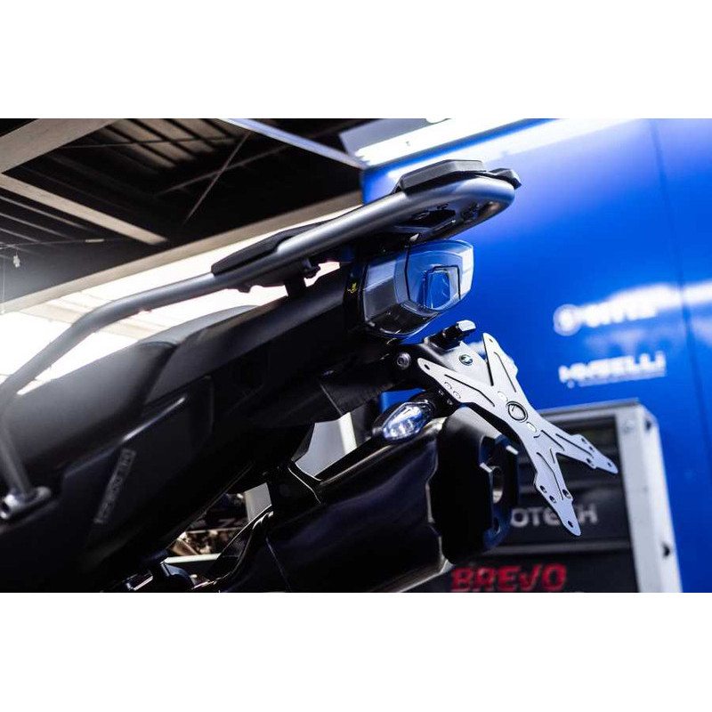 SUPPORT DE PLAQUE EVOTECH CF MOTO 800 MT