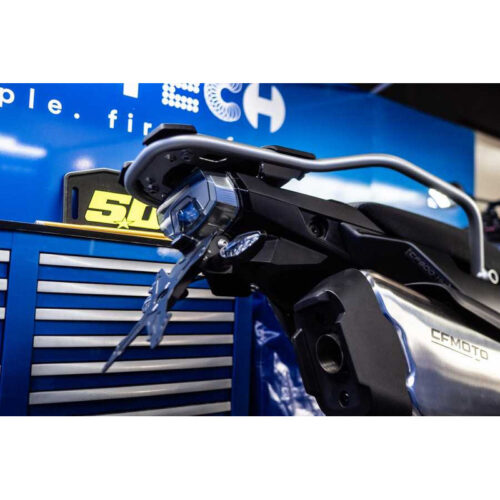 SUPPORT DE PLAQUE EVOTECH CF MOTO 800 MT