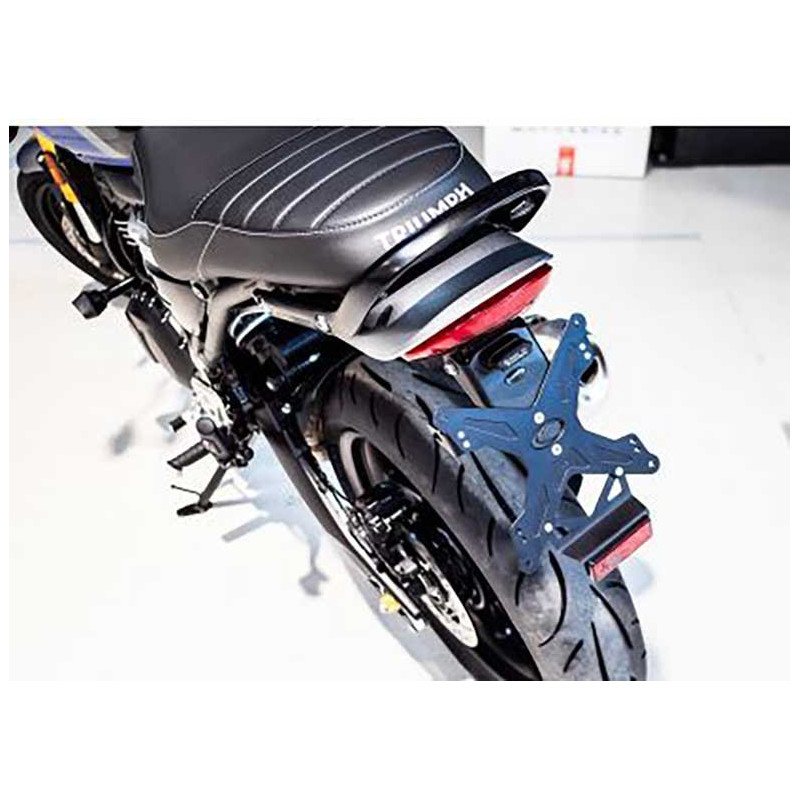 SUPPORT DE PLAQUE EVOTECH TRIUMPH SPEED 400